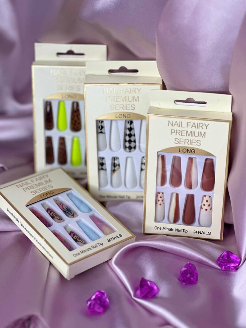 Press on nails